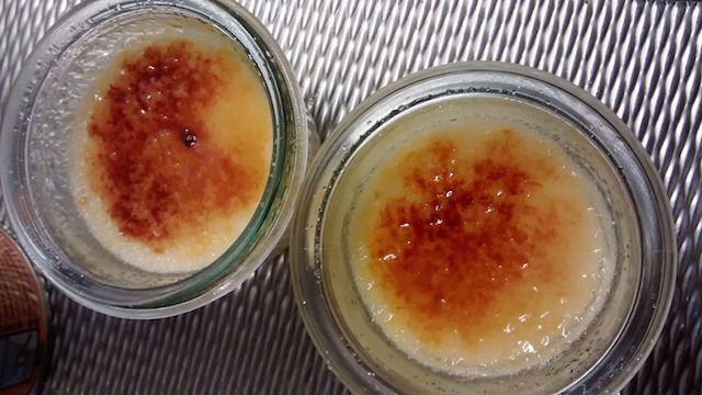 Finished crème brûlée. Easy, delicious and without a risk of overcooking.